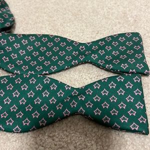 Fox/Sweet Briar College all silk Bow Tie